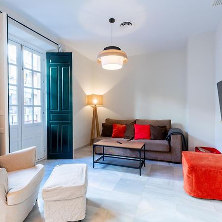 Holi-Rent Penthouse Penuelas Севилья Экстерьер фото