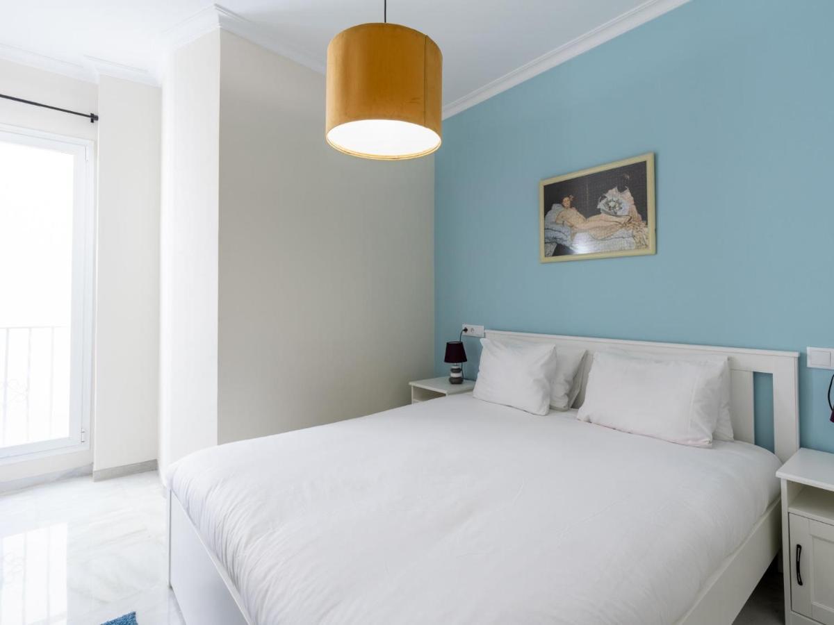 Holi-Rent Penthouse Penuelas Севилья Экстерьер фото