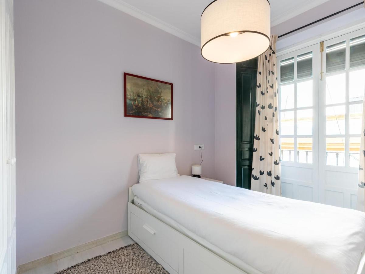 Holi-Rent Penthouse Penuelas Севилья Экстерьер фото