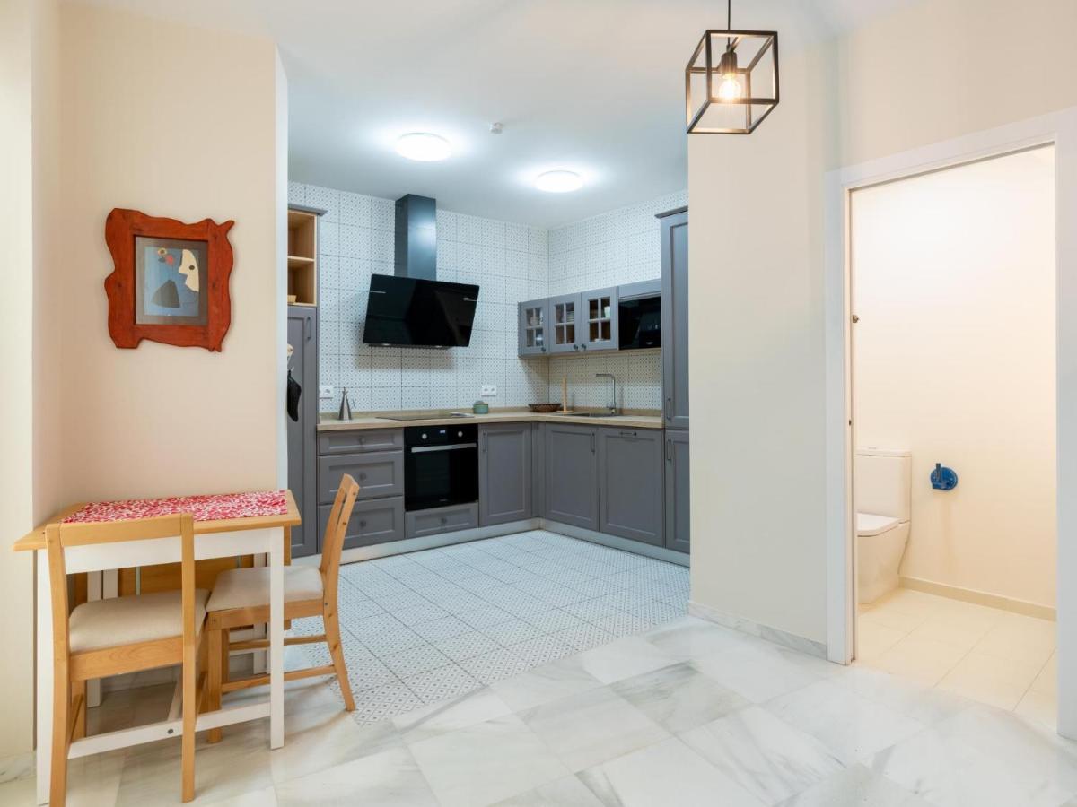 Holi-Rent Penthouse Penuelas Севилья Экстерьер фото