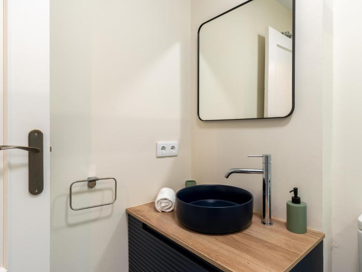 Holi-Rent Penthouse Penuelas Севилья Экстерьер фото