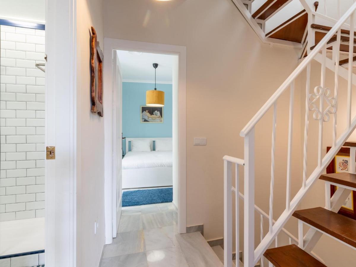 Holi-Rent Penthouse Penuelas Севилья Экстерьер фото