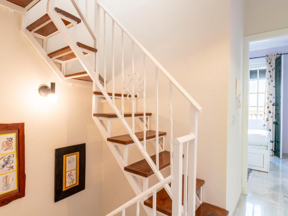 Holi-Rent Penthouse Penuelas Севилья Экстерьер фото